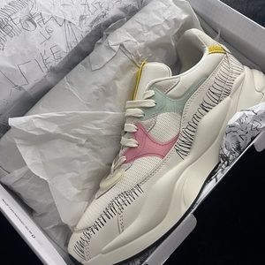 Men’s size 10.5 Puma RS-2K MICHEAL LAU